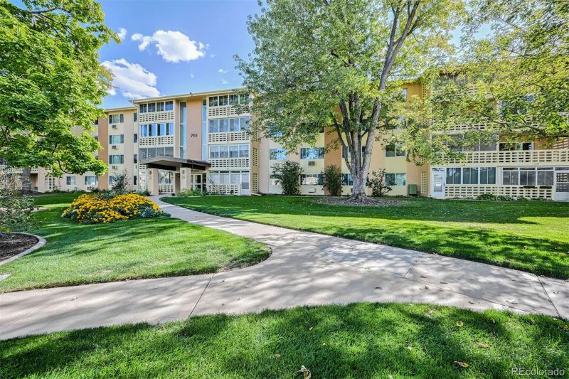 745 S Alton Way #8D, Denver, CO 80247