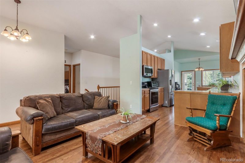 221 Common Dr, Berthoud, CO 80513