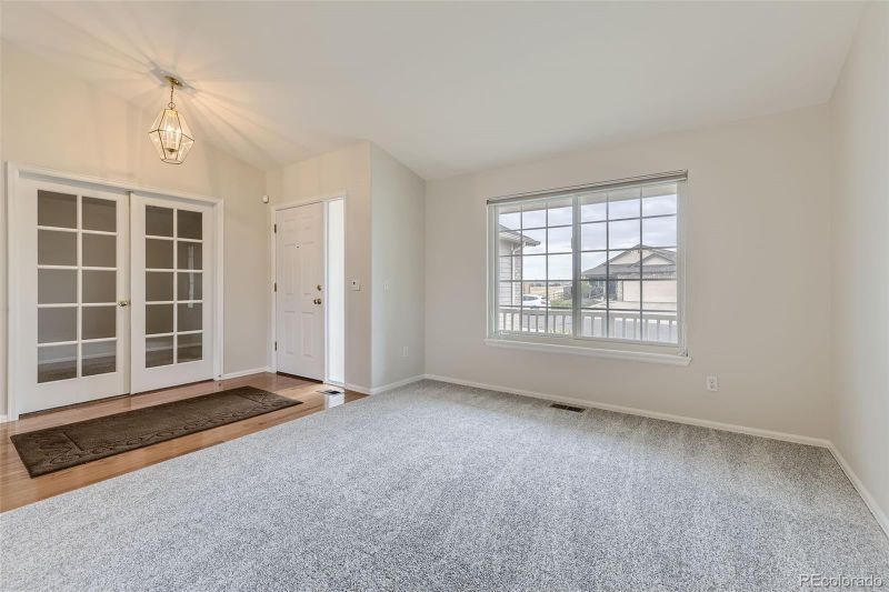 5387 S Valdai Way, Aurora, CO 80015