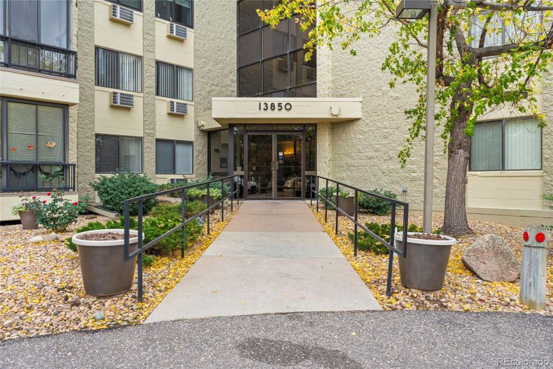 13850 E Marina Dr #103, Aurora, CO 80014