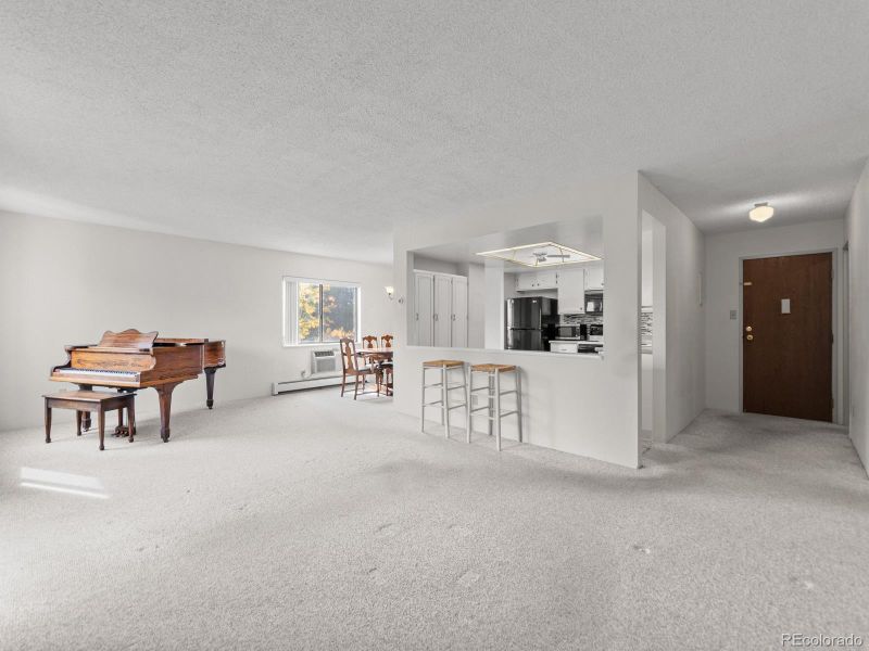 13890 E Marina Dr #202, Aurora, CO 80014