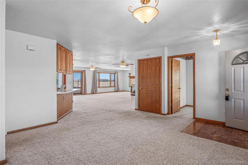 55 Cook Ct, Hudson, CO 80642