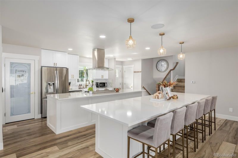880 Idalia Cir, Aurora, CO 80011