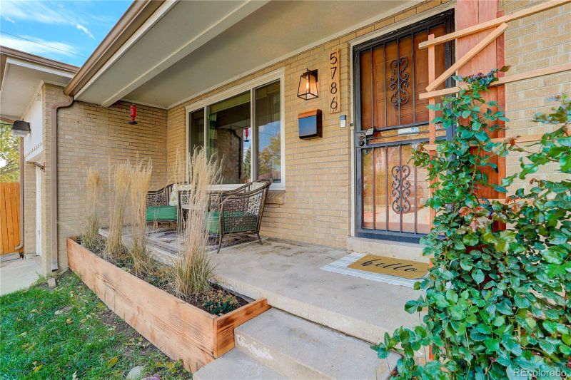 5786 W Arizona Ave, Lakewood, CO 80232
