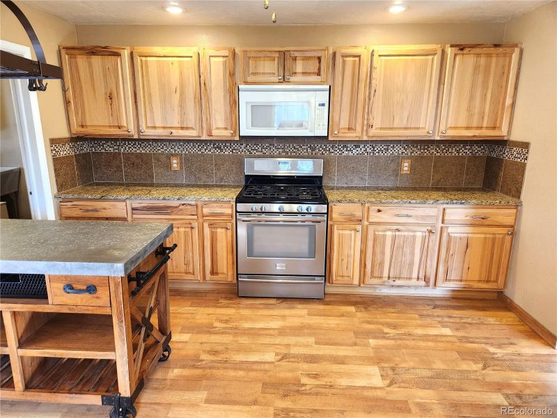 2113 Bluebell Ave, Greeley, CO 80631