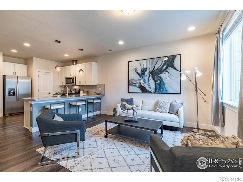 660 Stonebridge Dr, Longmont, CO 80503