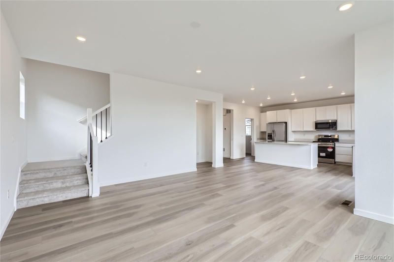 230 Kino Ct, Brighton, CO 80601