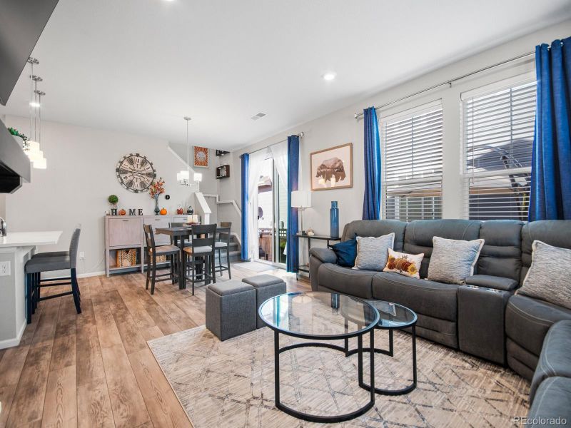 6083 N Orleans St, Aurora, CO 80019