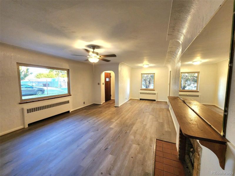 18 Columbia Dr, Julesburg, CO 80737