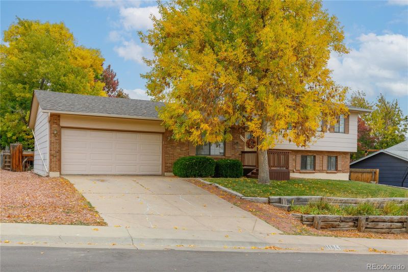11841 W Dumbarton Dr, Morrison, CO 80465