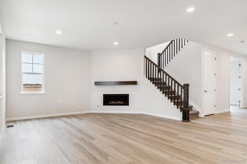 3827 N Elk St, Aurora, CO 80019