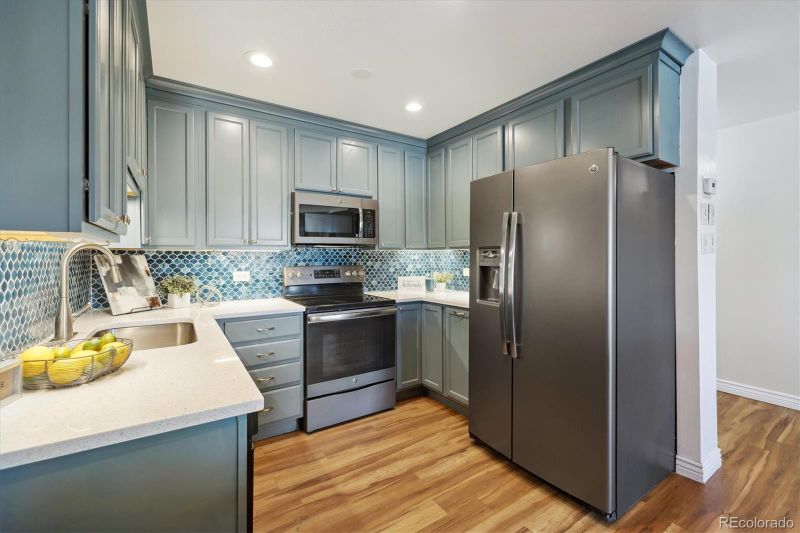 700 S Alton Way #9D, Denver, CO 80247