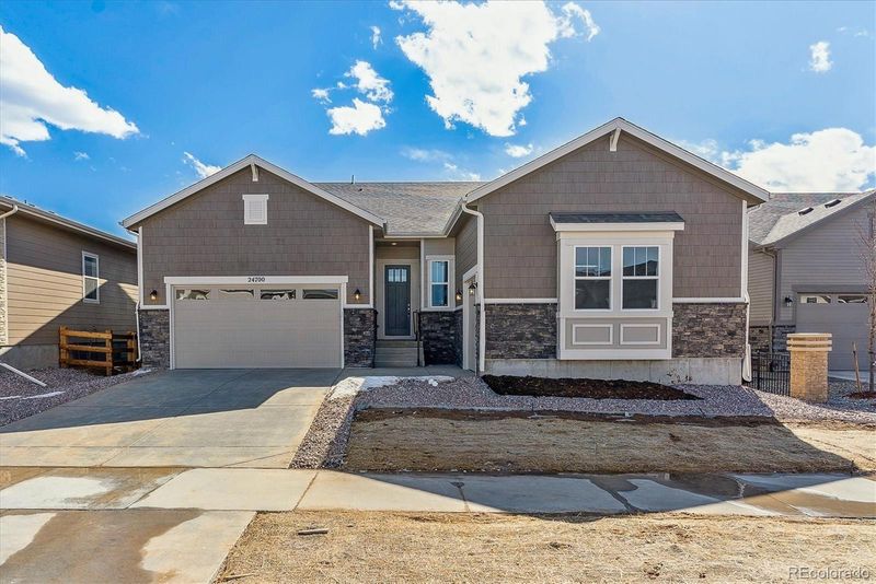 24700 E 36th Ave, Aurora, CO 80019