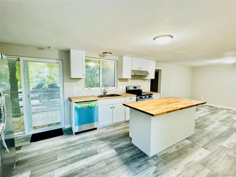 15 W 4th Ave, Golden, CO 80401