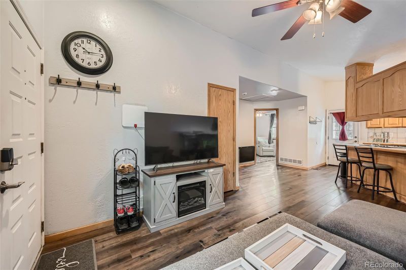 17488 E Whitaker Dr, Aurora, CO 80015