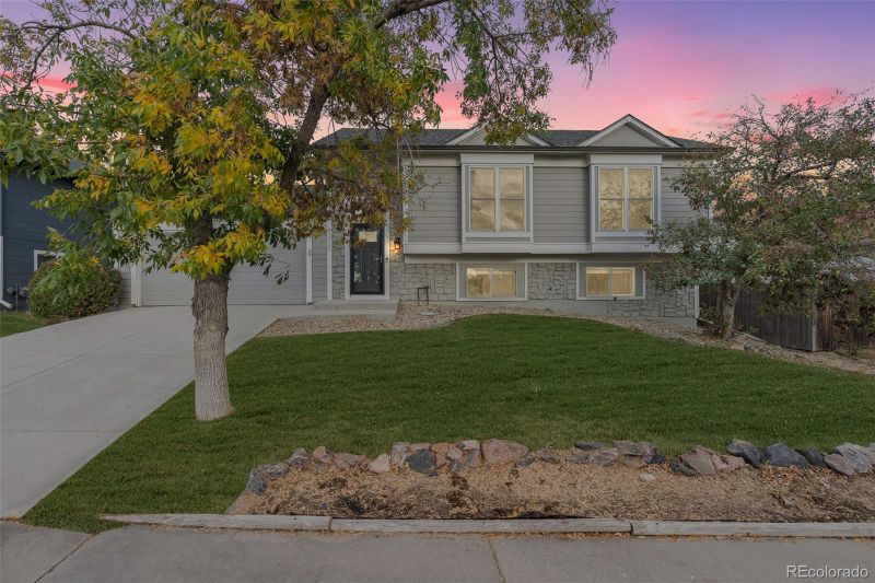 5880 S Perth Pl, Centennial, CO 80015