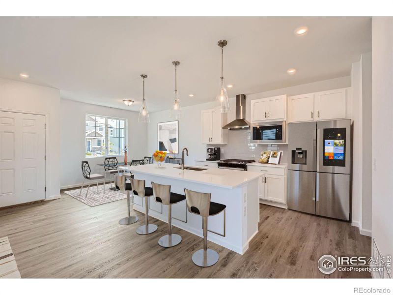 6015 Flying Mallard Dr, Fort Collins, CO 80528