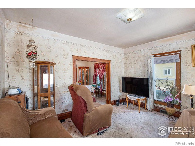 1017 4th St, Greeley, CO 80631