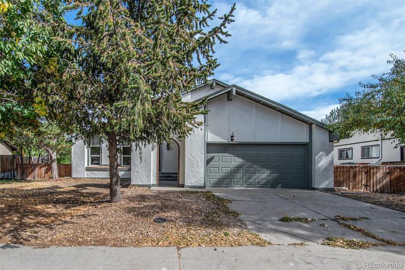 3842 S Idalia St, Aurora, CO 80013