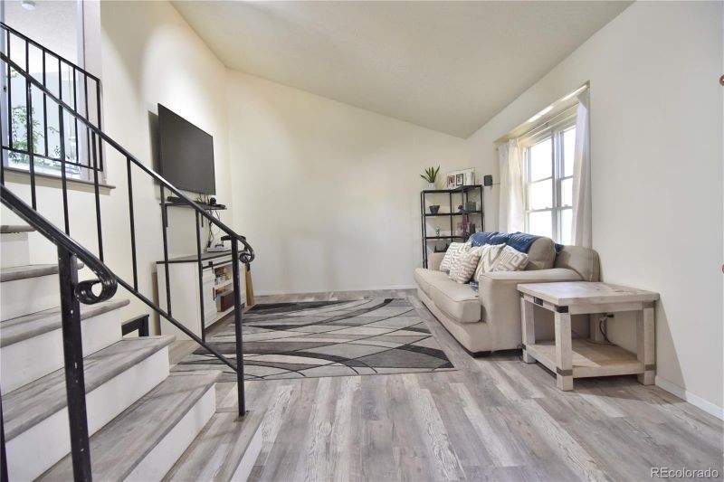 5117 S Pagosa St, Centennial, CO 80015