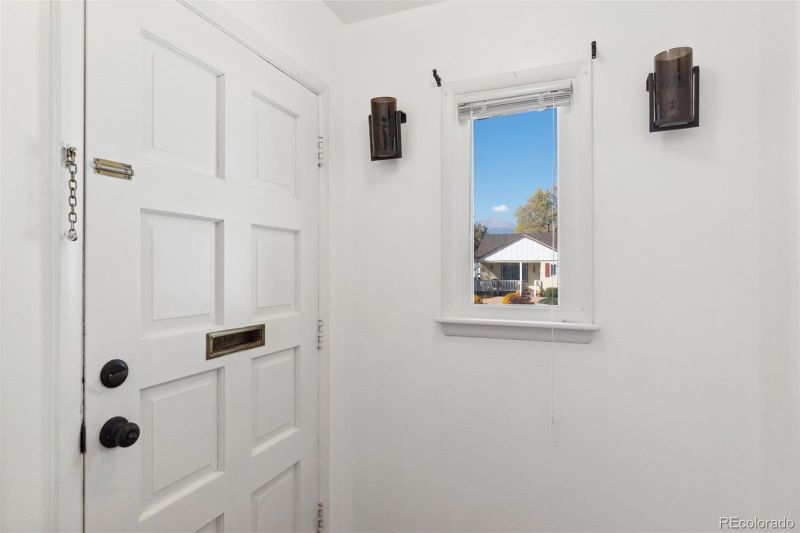 2213 N Franklin St, Colorado Springs, CO 80907