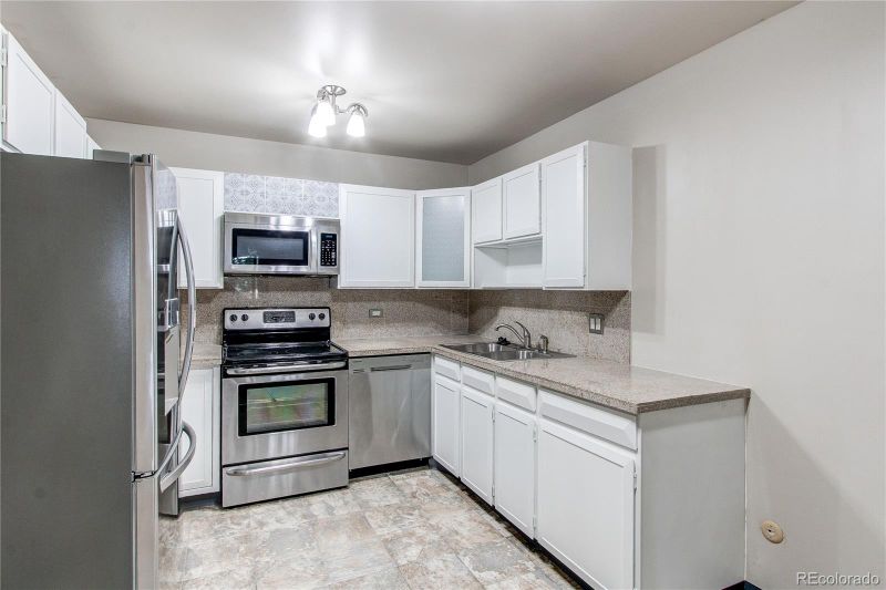 725 S Alton S #5D, Denver, CO 80247