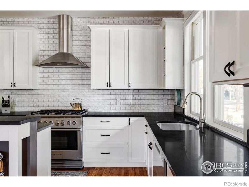 2129 23rd St, Boulder, CO 80302