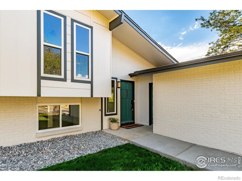 131 Baylor Dr, Longmont, CO 80503