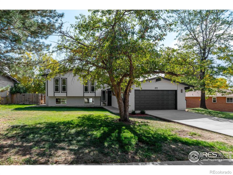 131 Baylor Dr, Longmont, CO 80503