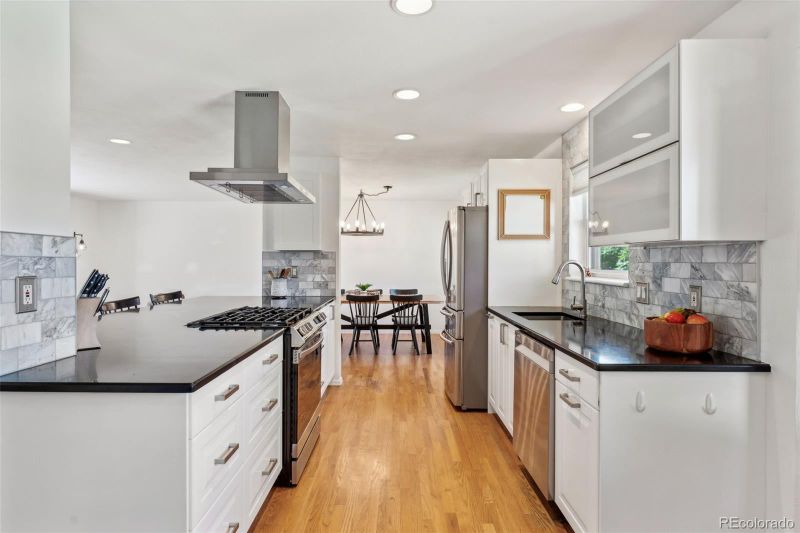 7441 S Lafayette Cir W, Centennial, CO 80122