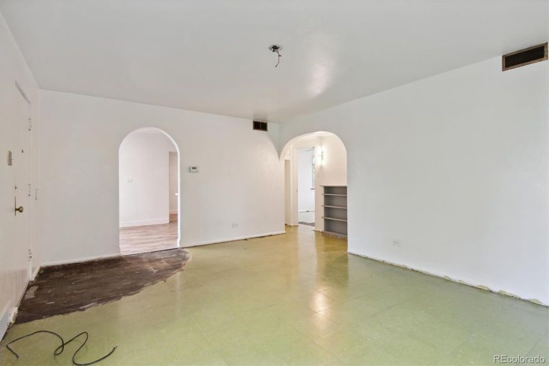 1010 Jasmine St, Denver, CO 80220