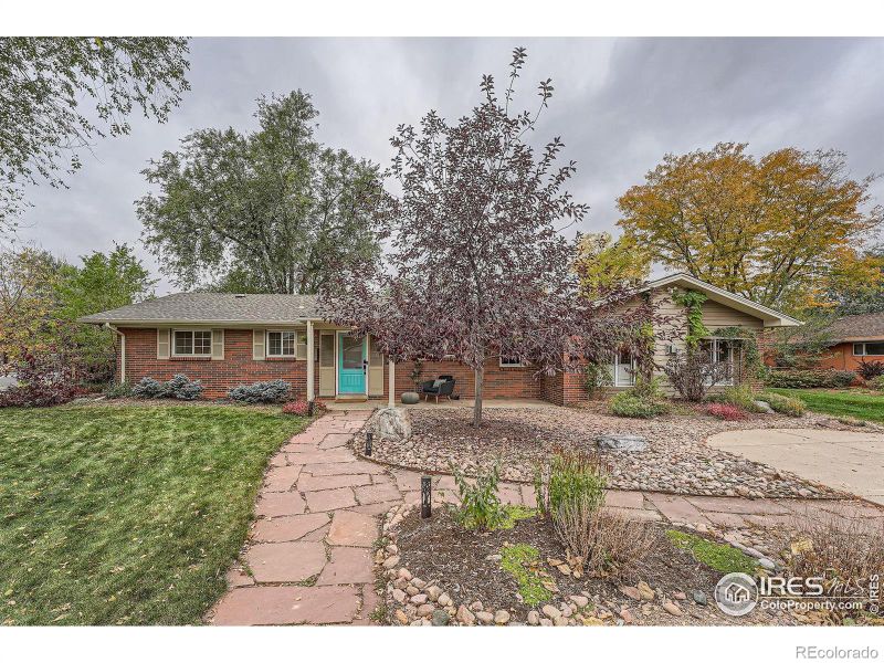 851 Crescent Dr, Boulder, CO 80303