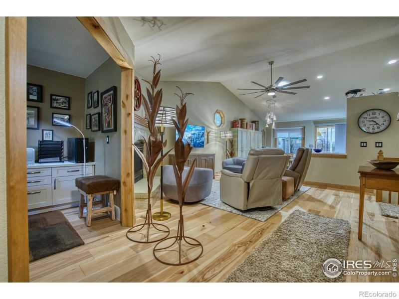 2300 Stuart St, Longmont, CO 80501