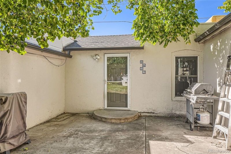 2427 S Acoma St, Denver, CO 80223