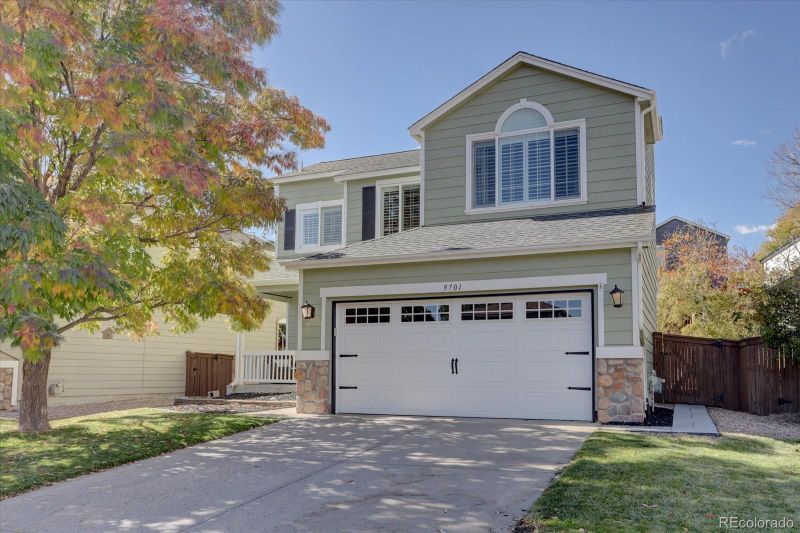 9701 Queenscliffe Dr, Highlands Ranch, CO 80130