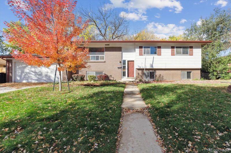 6353 Pierson St, Arvada, CO 80004