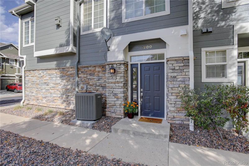 1200 Carlyle Park Cir, Highlands Ranch, CO 80129