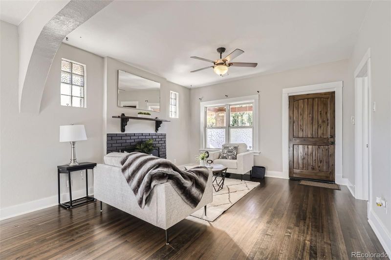 3322 N Vine St, Denver, CO 80205
