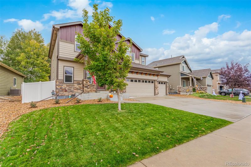 481 Wind River Dr, Windsor, CO 80550