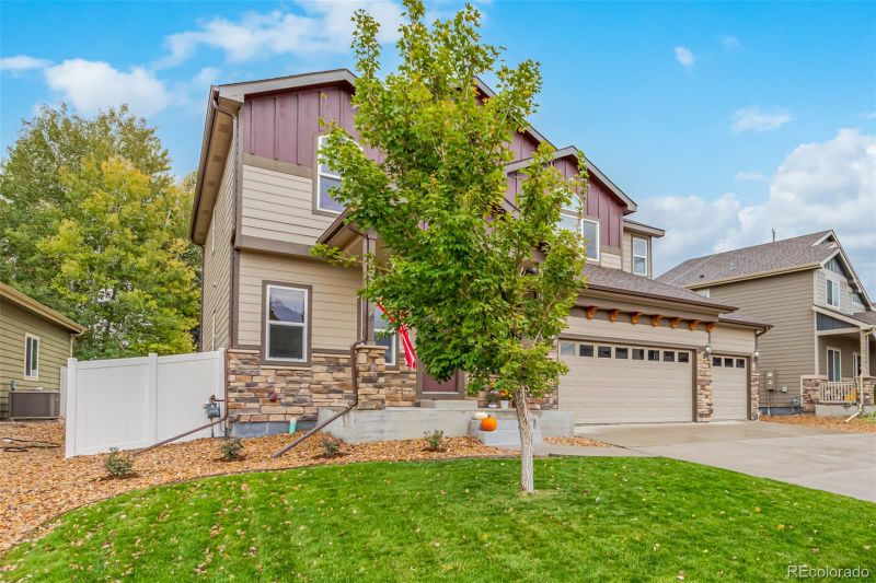 481 Wind River Dr, Windsor, CO 80550
