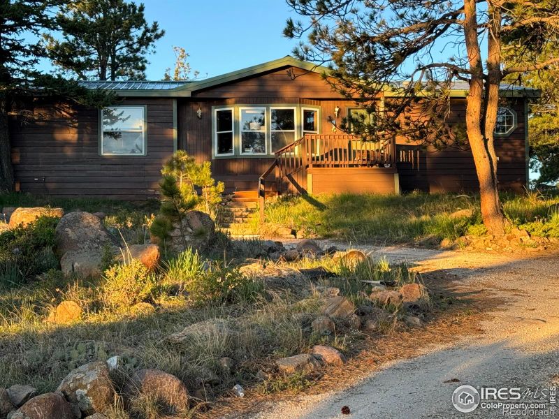 4393 Green Mountain Dr, Livermore, CO 80536