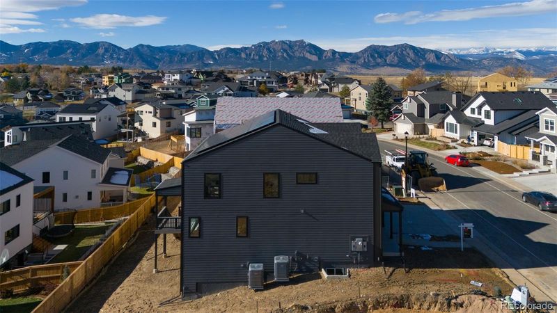 988 Arapahoe Cir, Louisville, CO 80027