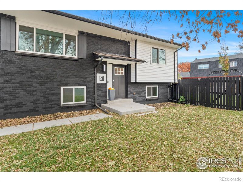 4 Pratt Pl, Longmont, CO 80501