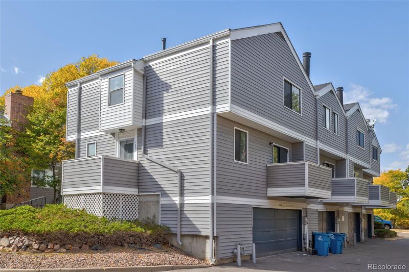 18 S Nome St #D, Aurora, CO 80012