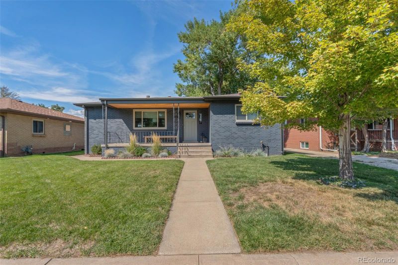 2985 S Downing St, Englewood, CO 80113