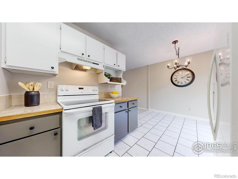 550 Sycamore Dr, Windsor, CO 80550