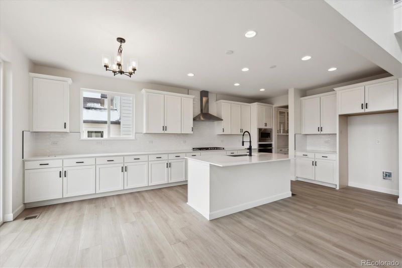 5537 Riverbend Ave, Firestone, CO 80504