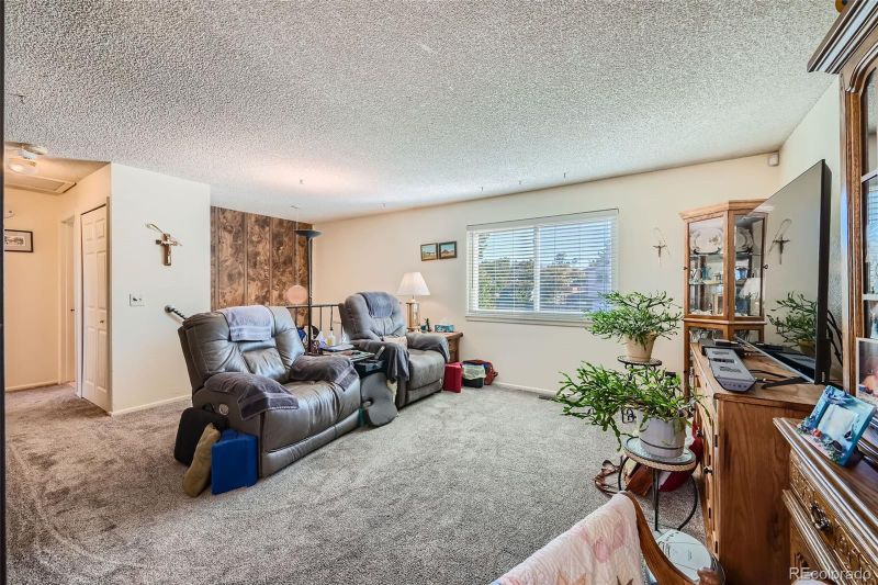 19093 E Eastman Ave, Aurora, CO 80013