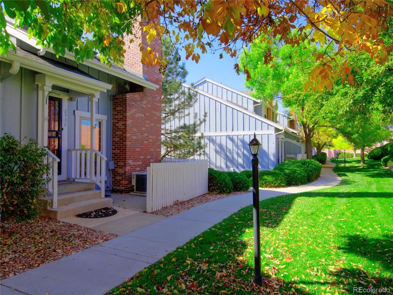 2530 Hatch Cir, Colorado Springs, CO 80918