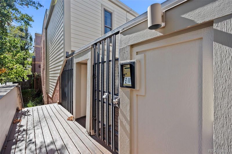929 N Washington St #1, Denver, CO 80203